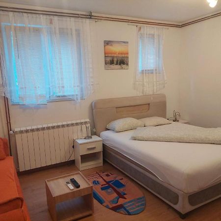 Apartman Anastasija Surčin 外观 照片